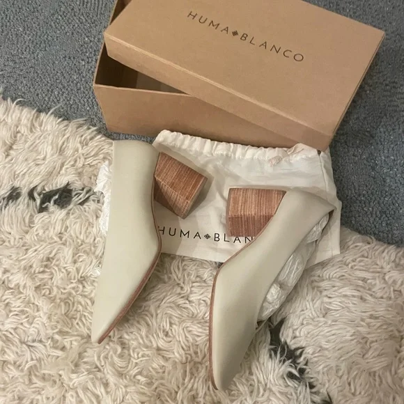 Huma Blanco Salvador Heels in Bone - Picture 5 of 11